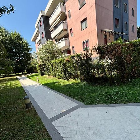 Casa Rino- Rho Fiera Lägenhet Exteriör bild